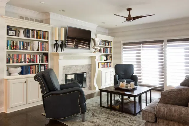Residential interiors, photograph 14
