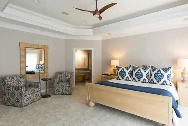 Residential interiors, photograph 13