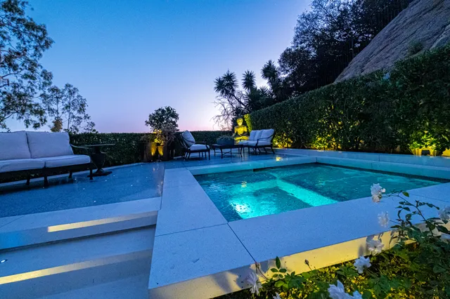 Exterior & poolside living, photograph 4