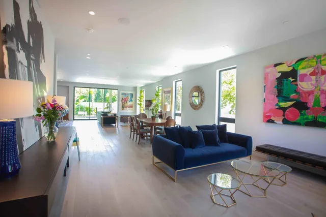 Residential interiors, photograph 18