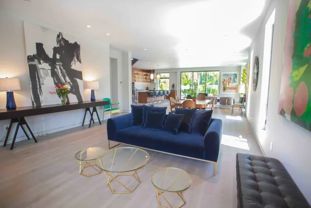 Residential interiors, photograph 25